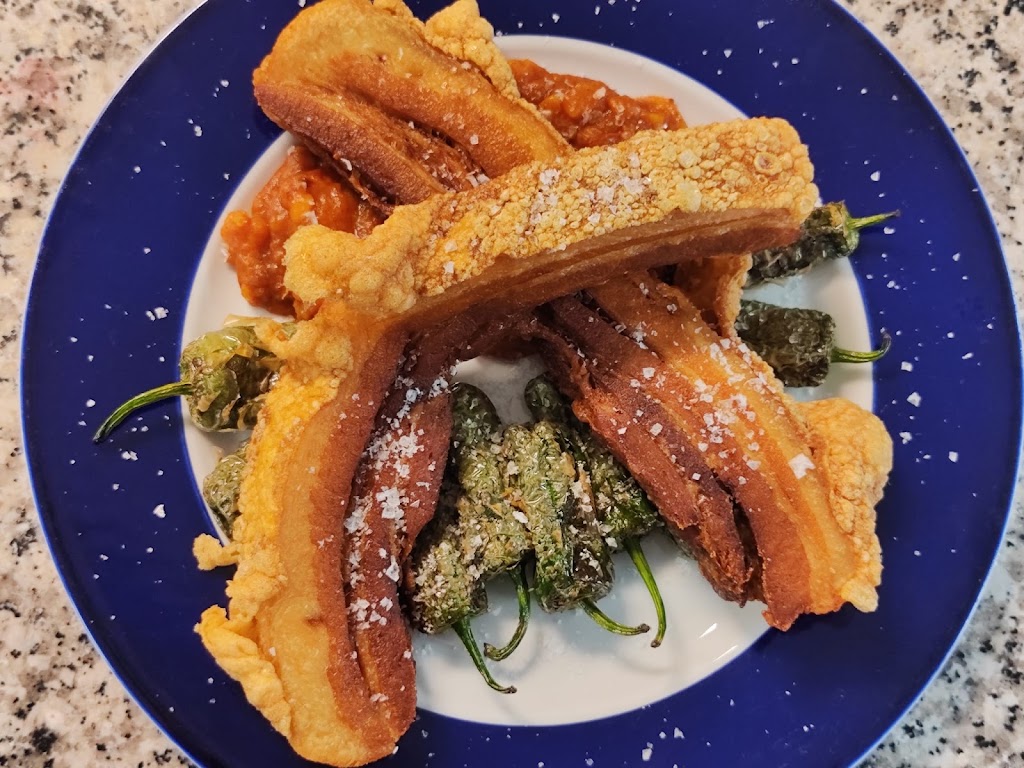 El Perdy Bar — Comida y bebida