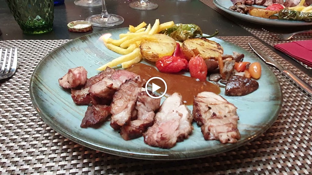 Taberna La Tienda de Solita — Videos