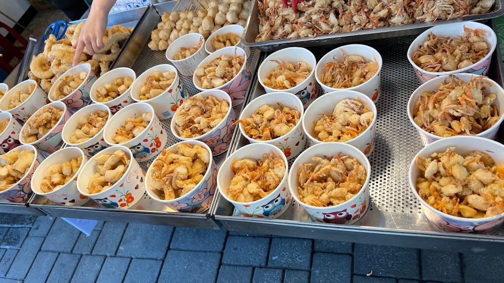 新北市平溪區 炸花枝丸 一串20元 - FooTinder 美食推薦 美食App