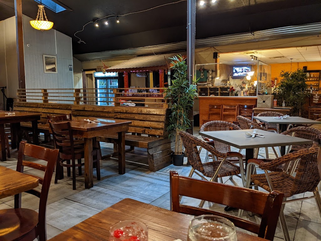 Thai 5 & Sushi Bar