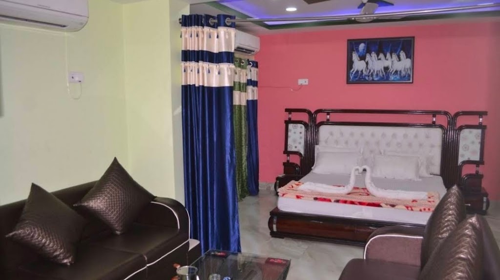 Hotel Kajal International Restaurant Banquet Hall