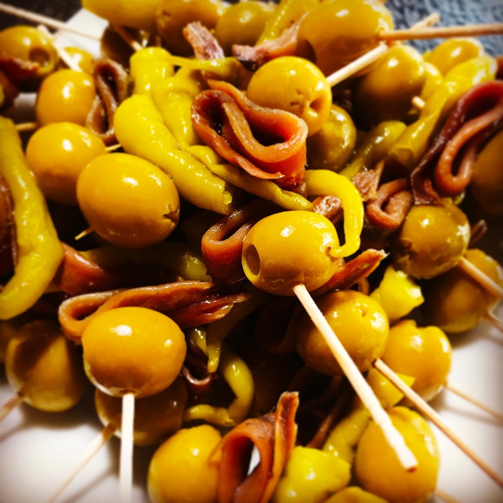Santutxu Batzokia — Comida y bebida