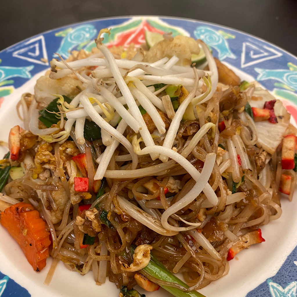 Lil Bowl, Thai and Japanese Cuisine