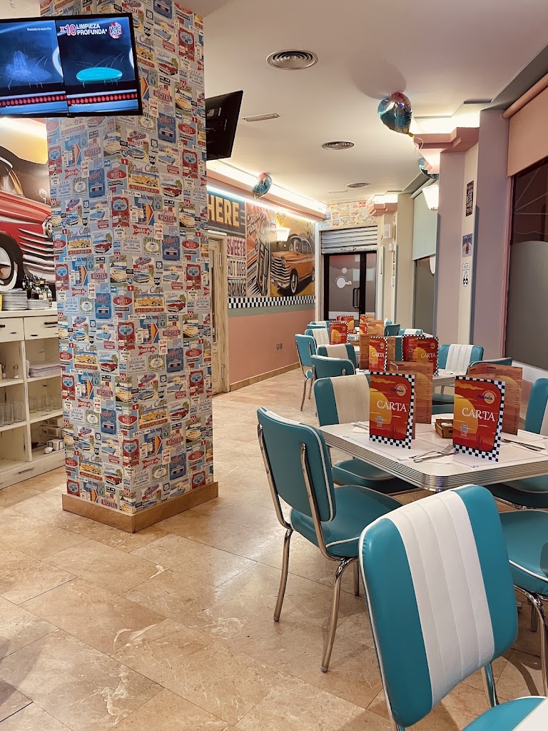 Hamburgueseria Marbella — Ambiente