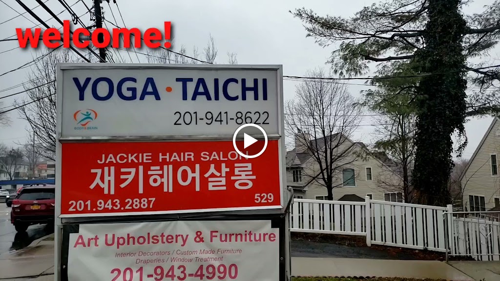  Body & Brain Yoga Tai Chi