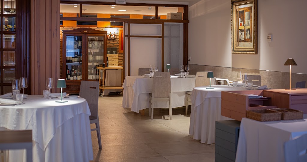 Taberna Restaurante Ramona — Ambiente