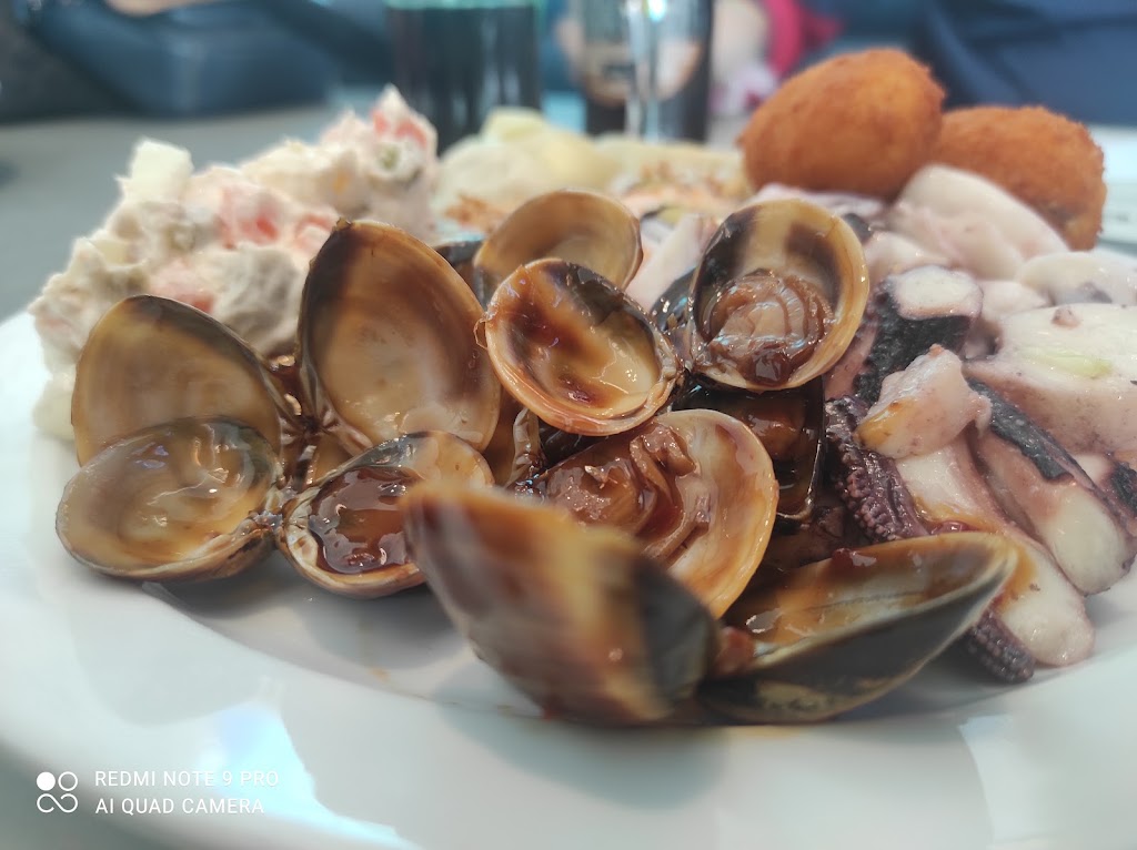 Restaurante El Mirador de Isabel — Comida y bebida