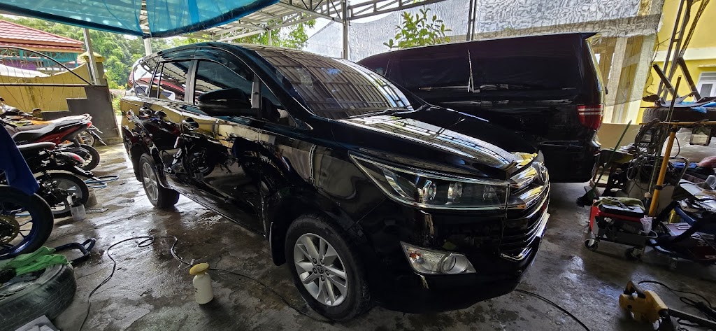 Max Detailling
