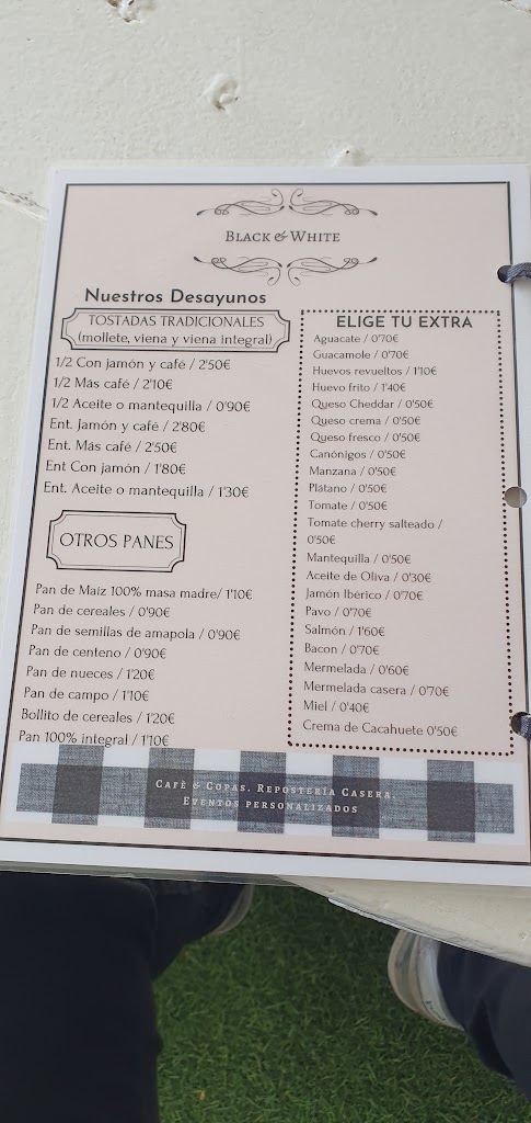Blackandwhite cafe y copas — Carta