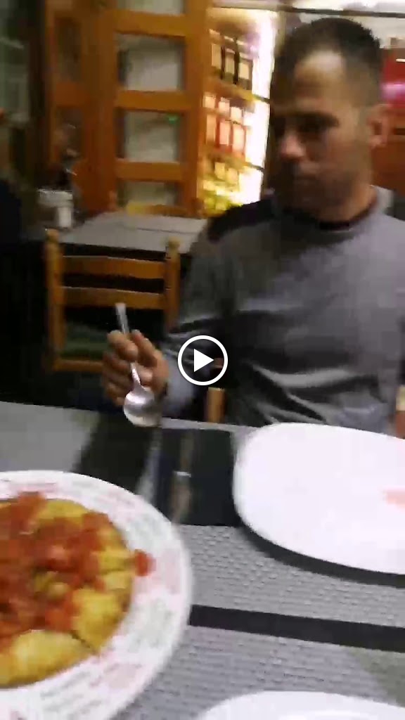 Restaurante Ambrogio e Tiziana Il Pomodoro — Videos