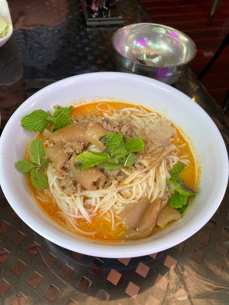 Olay's Thai Lao Cuisine