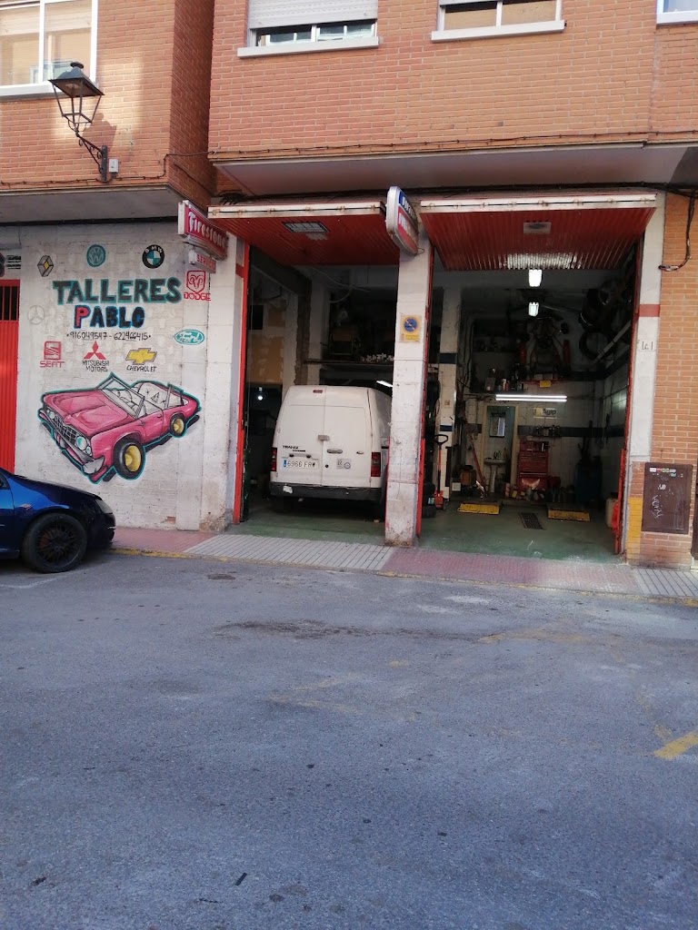 Talleres Pablo — Exterior