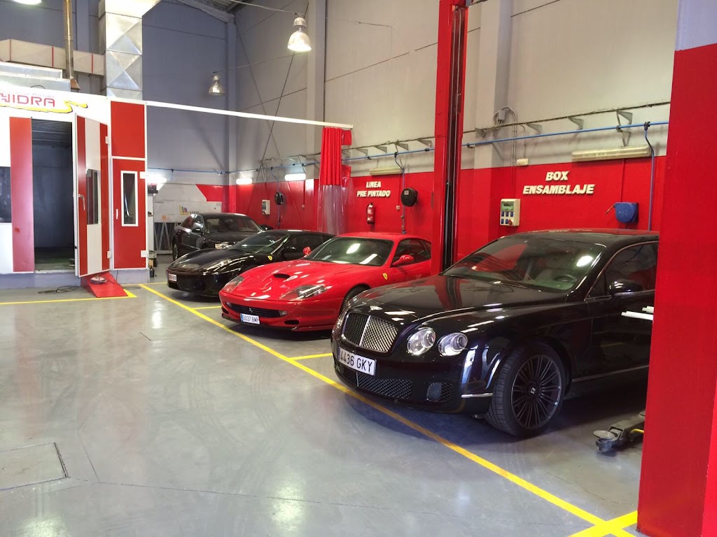 OSHAY MOTORSPORT - Centro del Automovil- — Del propietario