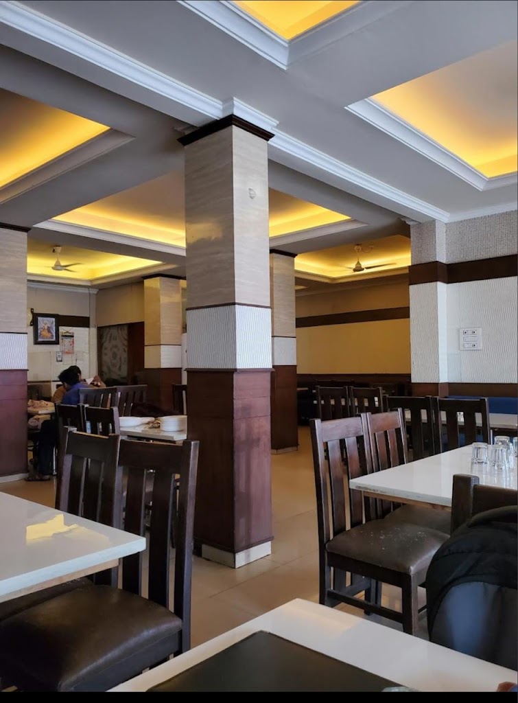 Pishori Family Restaurant Bar