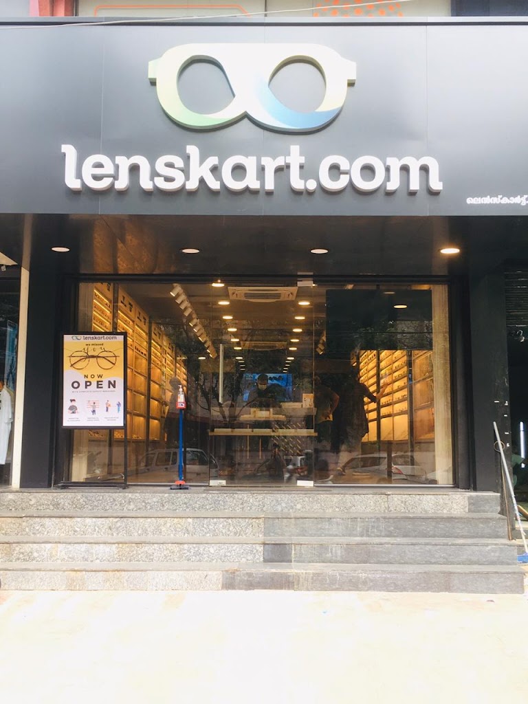 Lenskart Com At Calicut Beach Road Magicweb