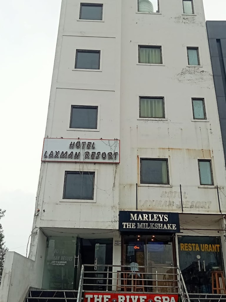 Hotel Laxman Resort
