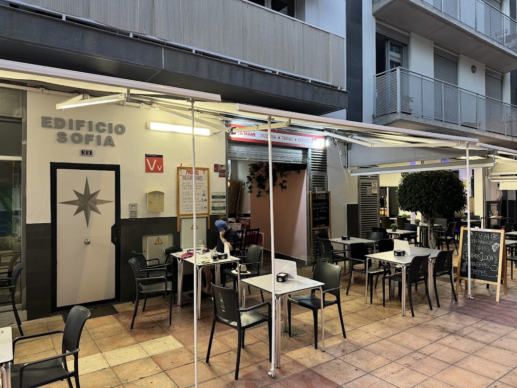 Pizzeria la mami — Ambiente
