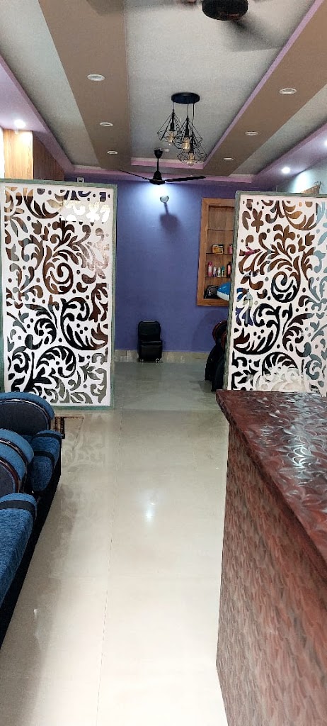 Praasi Salon And Spa