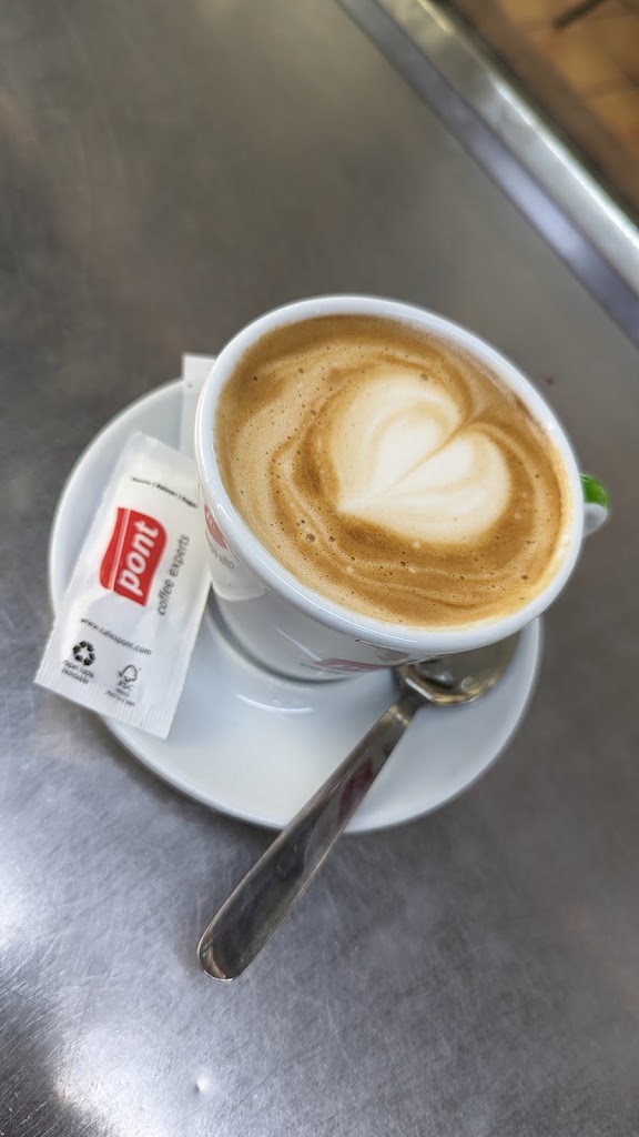 El Punt de Cafe — Cortado