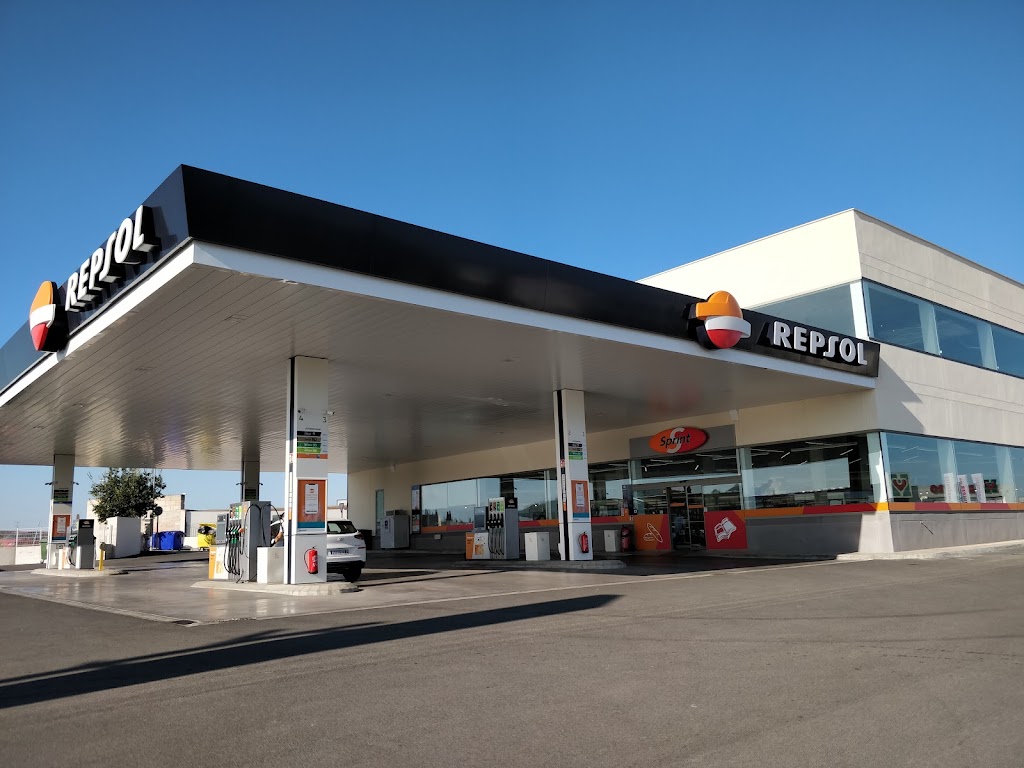 Repsol Gasolinera febrer — Estacion de servicio