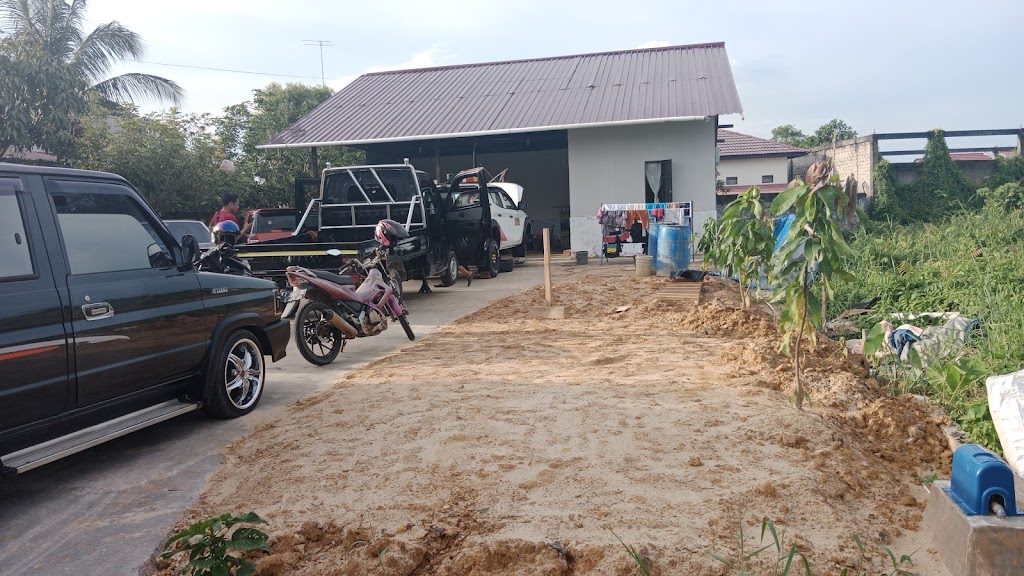 BENGKEL MOBIL CAHAYA PAGl