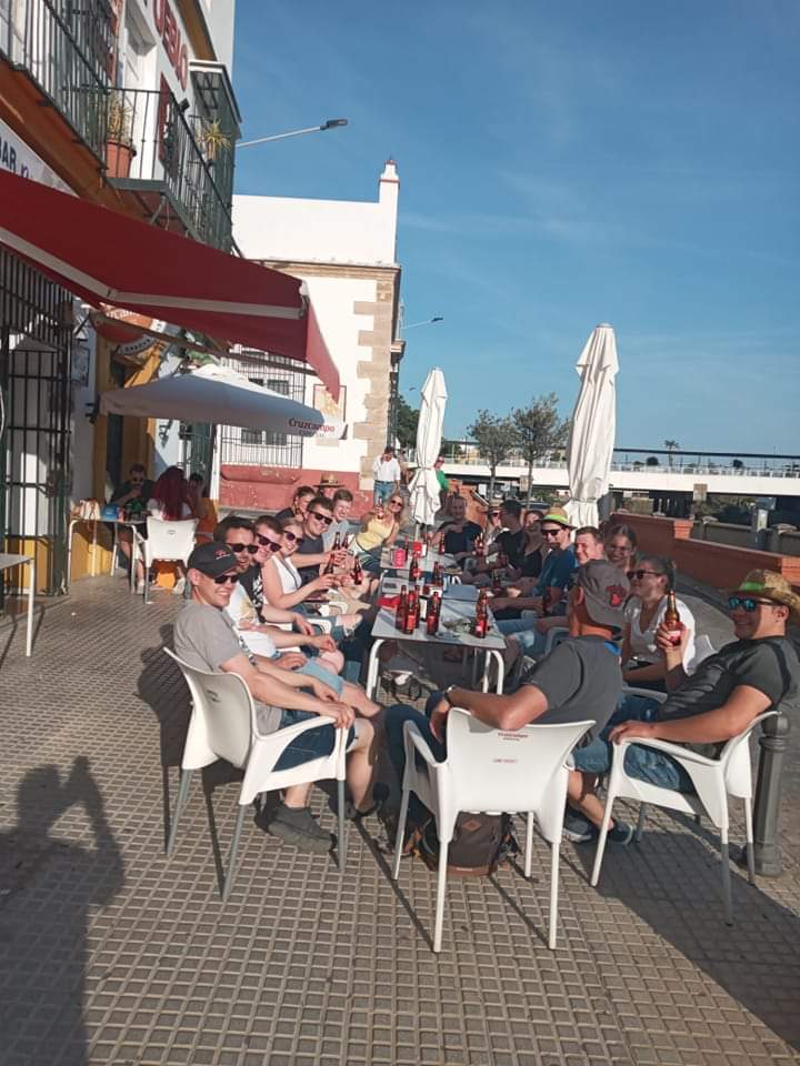 Cafe Bar Picasso Taperia-Cerveceria — Ambiente