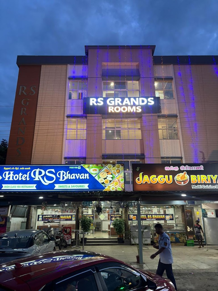 Hotel Rs Bhavaan