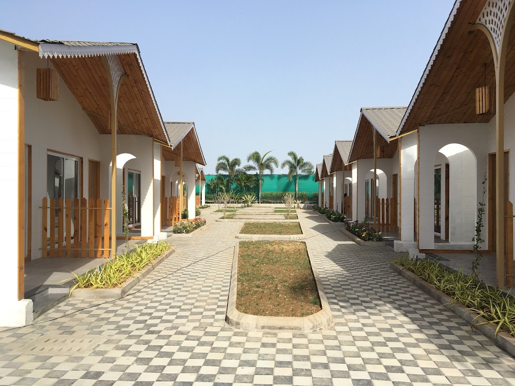 Vits Daman Devka Beach
