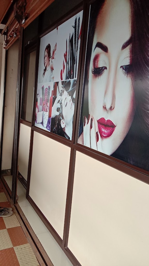 Ratnagiri Beauty Parlor