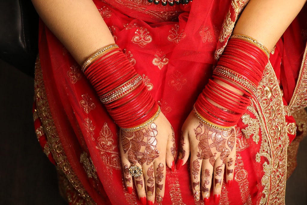 Lakme Academy Dilsukhnagar Makeup Hair Skin Care Training Centre In Hyderabad