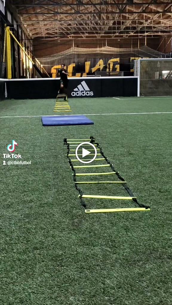 CTBB-FUTBOL (CENTRO TECNIFICACION BRASILERO BARCELONA) — Videos