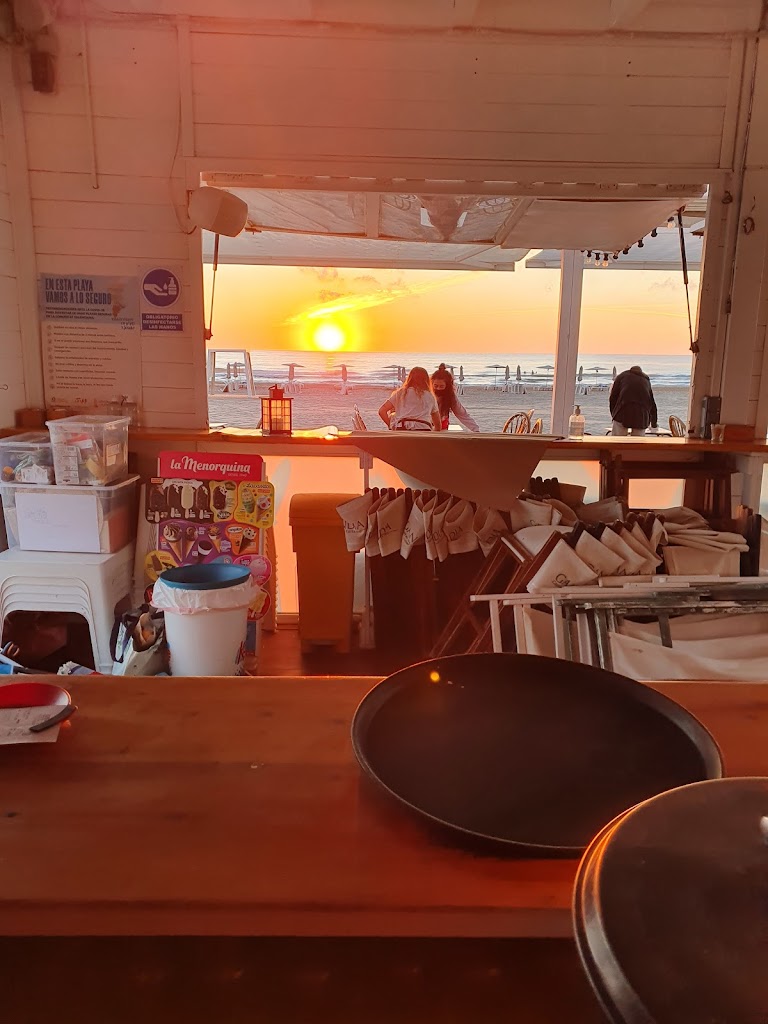 Chiringuito 7 Beach Club Iris&Salva