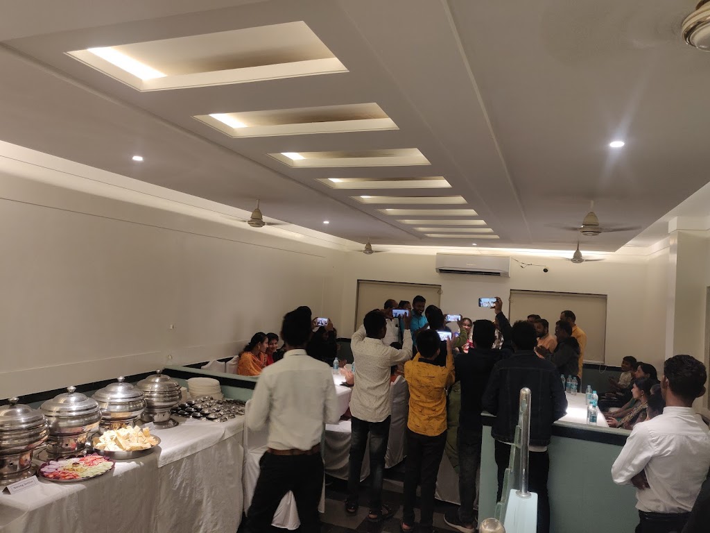 Hotel Manju Bar And Restaurant