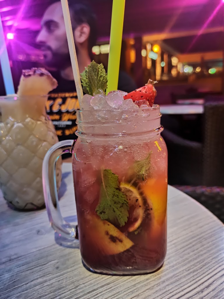 Bar ANDEN — Comida y bebida