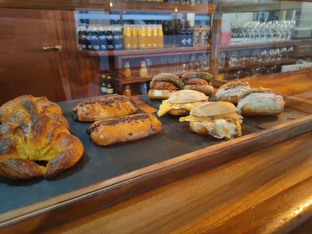 Bar Antela — Comida y bebida