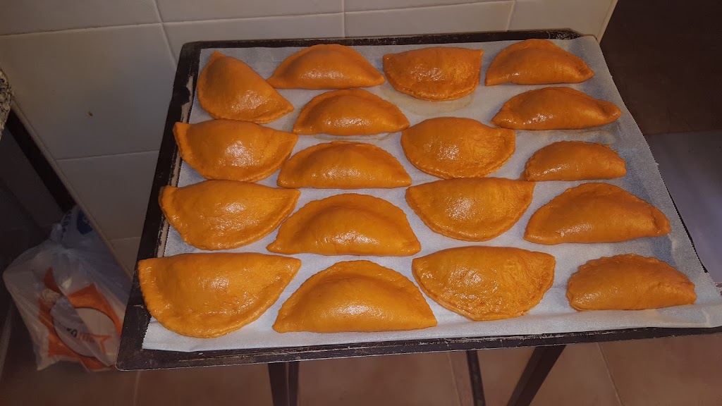 La Ribera (Panaderia, pizzeria, bolleria, helados y bebidas.)