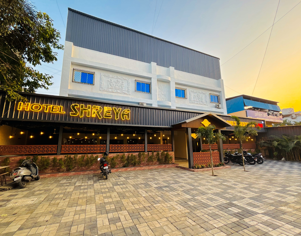 Hotel Shreya Family Restaurant Bar