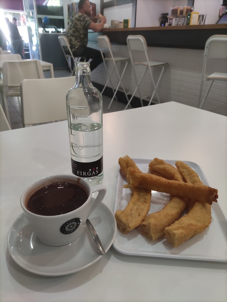 Churreria Cafeteria El Casco — Cafe