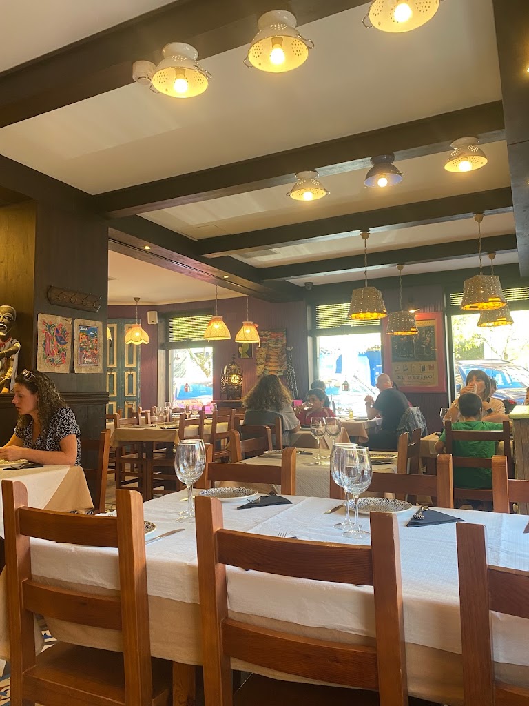 Tabla Tomasa Cocina Internacional — Ambiente