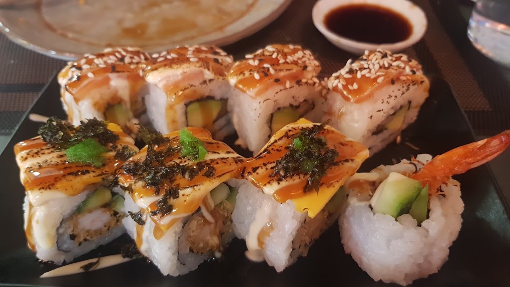 Makisu Sushi — Comida y bebida