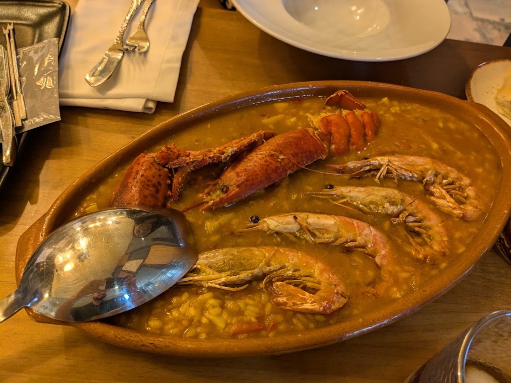 Restaurante Tradicion — Comida y bebida