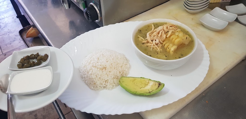 K' aprofiti — Comida y bebida