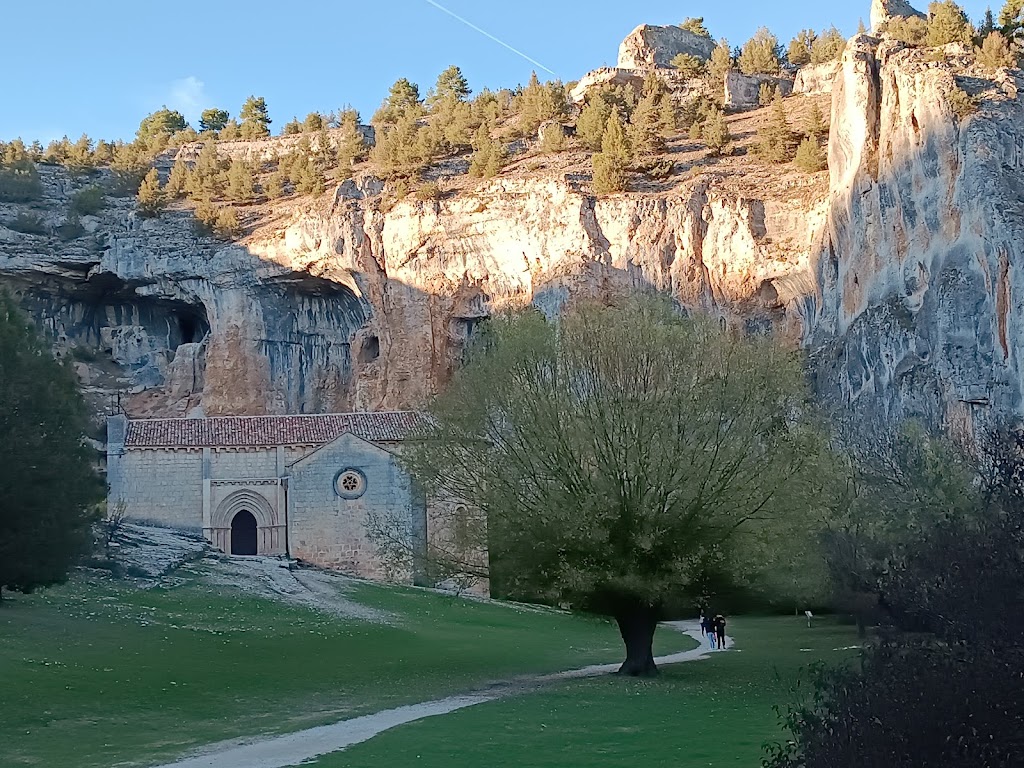 Parking de Valdecea (a1Km de Ermita San Bartolome)
