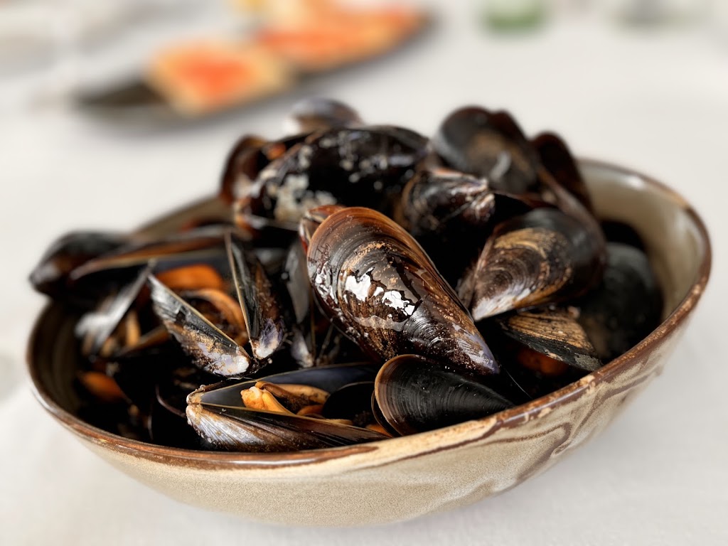 La Donzella de la Costa — Comida y bebida