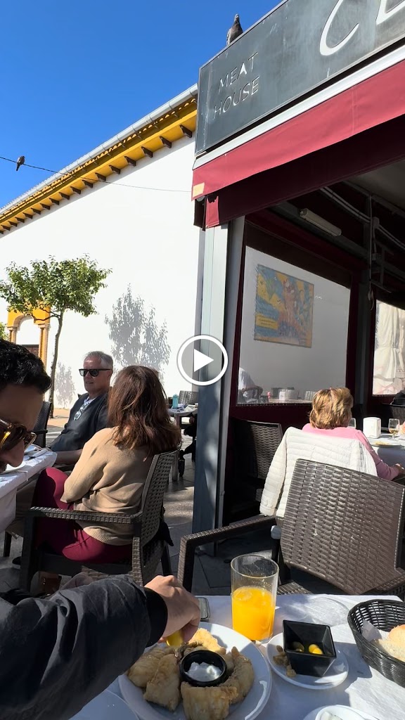 Cerveceria Arroyo — Videos
