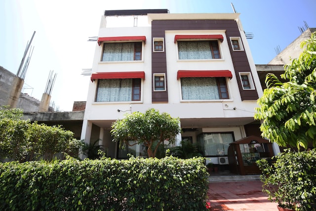 Capital O Hotel Umed Grand
