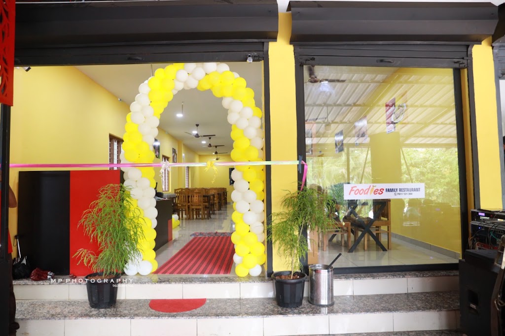 Foodies Family Restaurant
