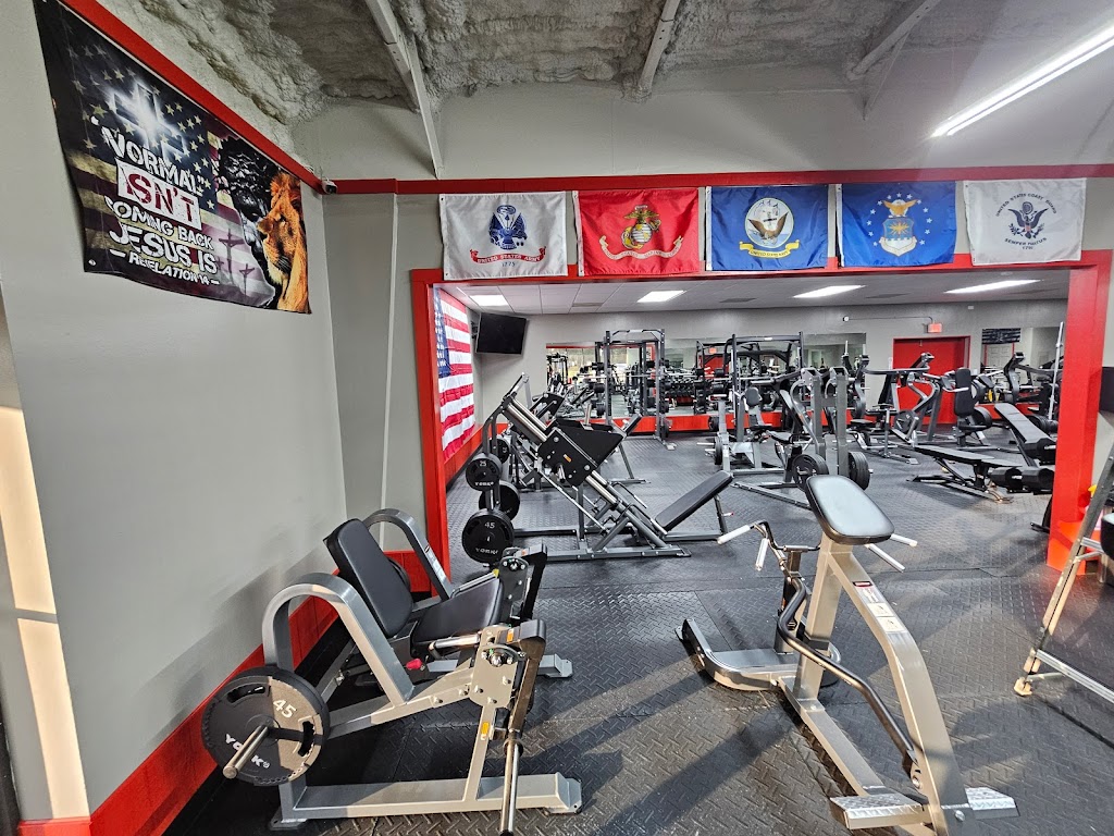  24Seven Family Fitness Rincon by Allen and Amanda Jenkins