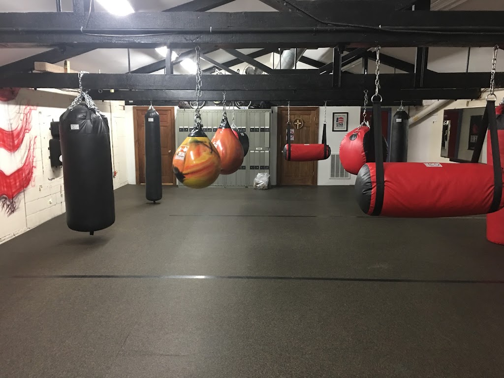  JINJI BOXING CLUB
