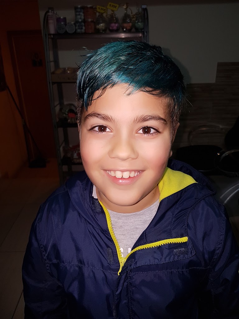 SALON DE BELLEZA VANESA — Peinado